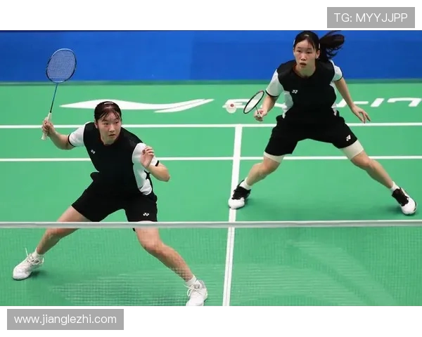 上海羽毛球队在邀请赛中的速度表现分析与精彩瞬间回顾 上海羽毛球队在邀请赛中的速度表现分析与精彩瞬间回顾