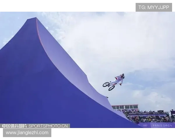 杭州滑板精英赛点评：攀岩队展现卓越耐力与竞技精神