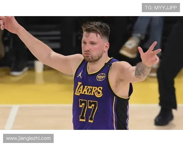 篮网与勇士11月11日精彩对决直播全程回顾与分析