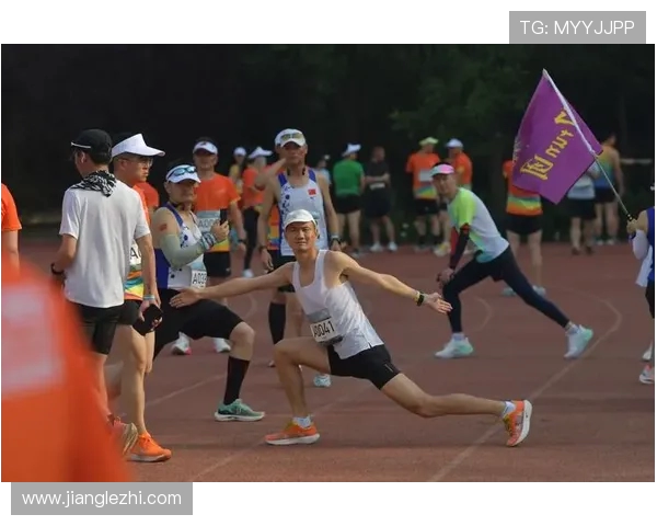 重庆飞盘队在马拉松大满贯中的拼搏与突破之路揭秘