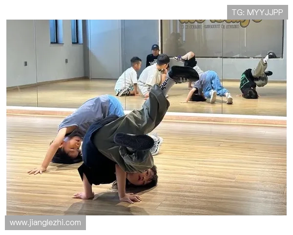 上海街舞队引领潮流最新灵活性TOP10街舞团队盘点