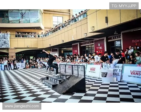 全国街舞大赛点评重庆滑板队展现出令人惊叹的灵活性与创意表现 全国街舞大赛点评重庆滑板队展现出令人惊叹的灵活性与创意表现